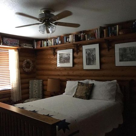 Canyon Wren Bed And Breakfast บลัฟฟ์ ภายนอก รูปภาพ