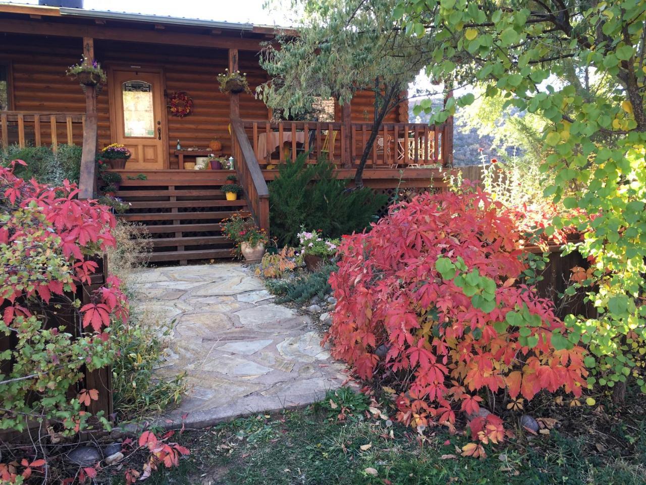 Canyon Wren Bed And Breakfast บลัฟฟ์ ภายนอก รูปภาพ
