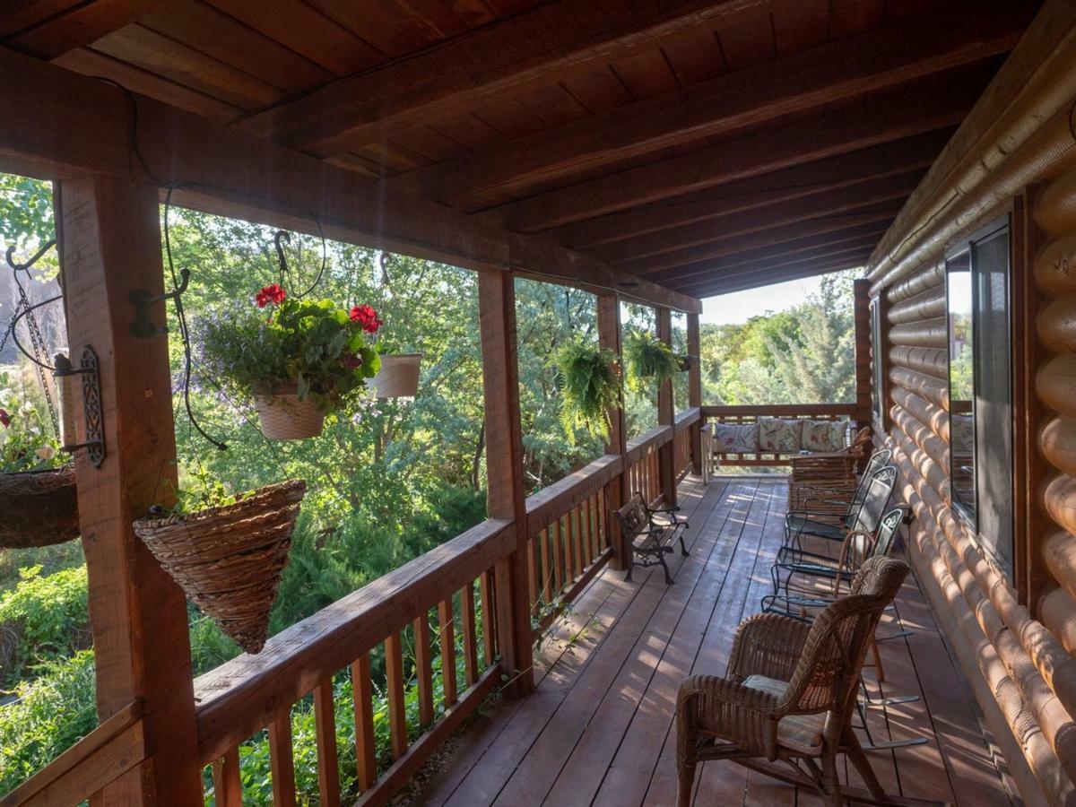 Canyon Wren Bed And Breakfast บลัฟฟ์ ภายนอก รูปภาพ